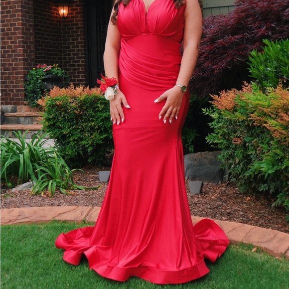 Red Jessica angel prom dress size XL - Picture 4 of 5